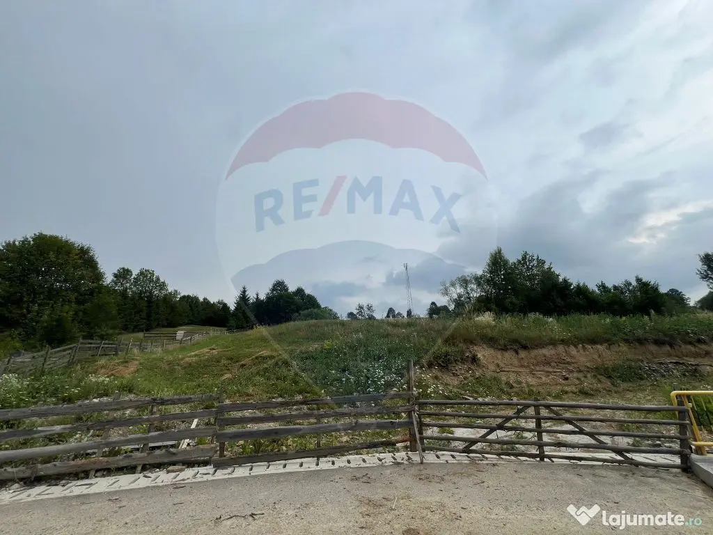 Teren 4397 mp Intravilan Manastirea Humorului / Lunga Buc... 