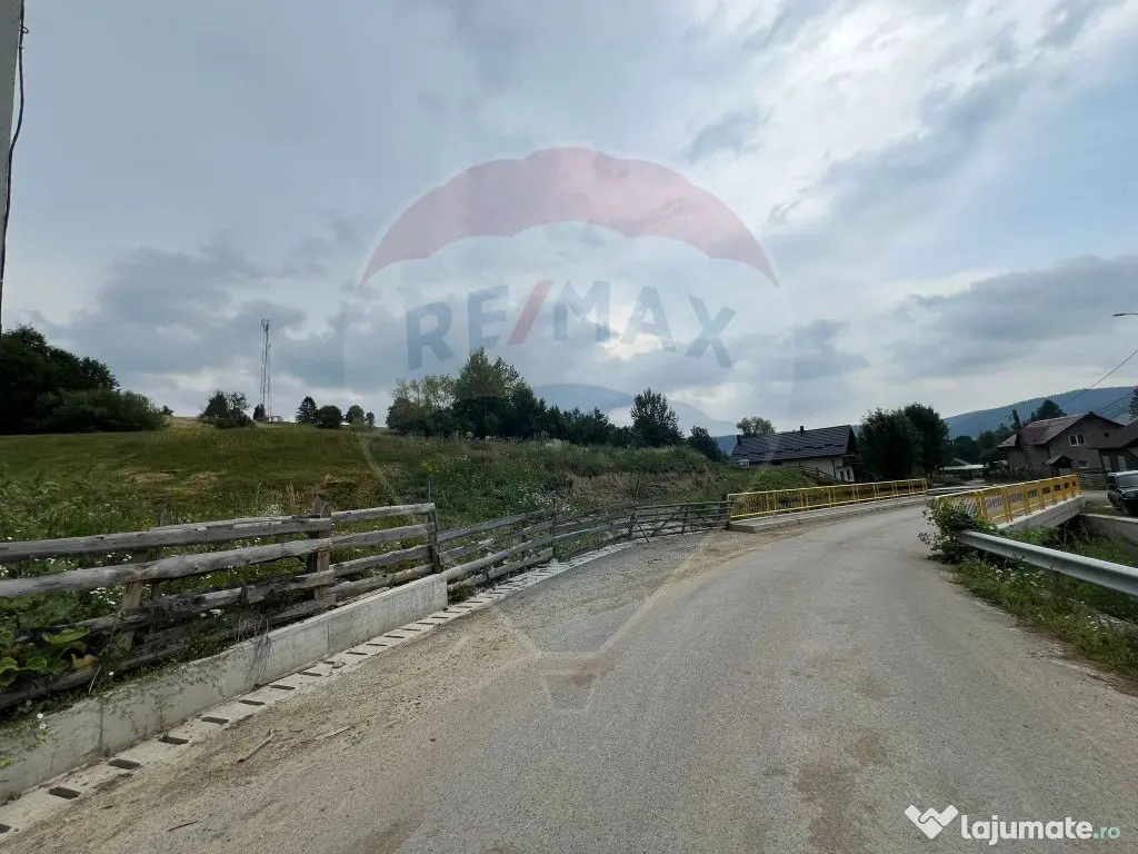 Teren 4397 mp Intravilan Manastirea Humorului / Lunga Buc... 