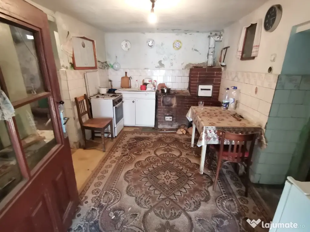 VAND CASA 4 camere ,curte si gradina de 536 mp,sat.Rod 