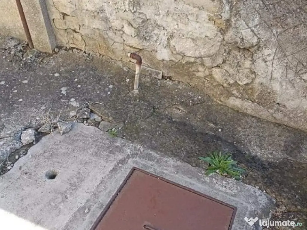 De casa particulara la rosu în Sfântu Gheorghe 