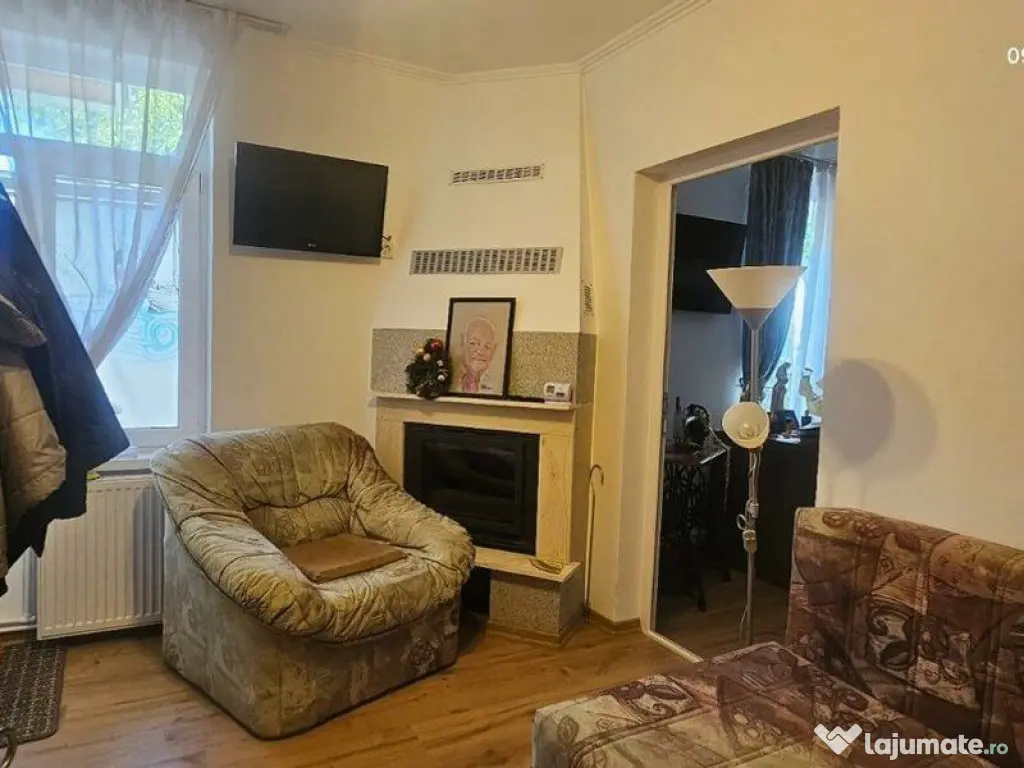 Casă + terasa, 50 mp - zona centrala - Grădina Publică 