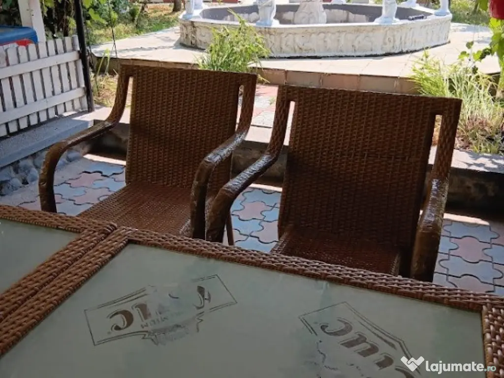 Pensiune si restaurant la DN7/E81, teren 4ha 