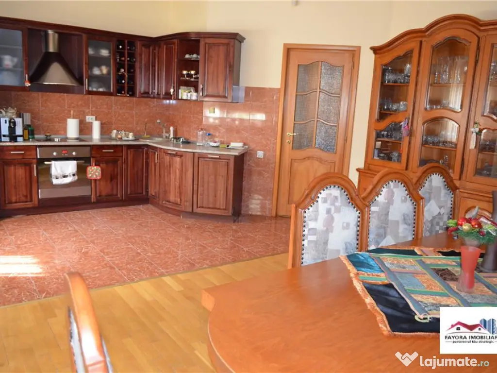 Casa Superba de Mobilata Lux in Sangeorgiu de Mures 