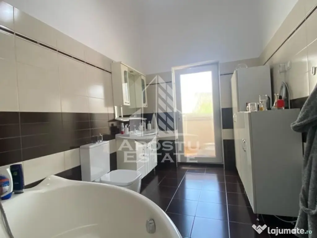 Casa cu 3 camere, centrala proprie, SAD 