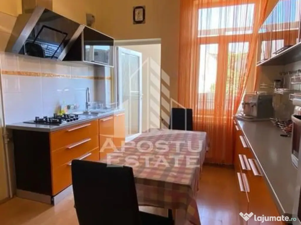 Casa cu 3 camere, centrala proprie, SAD 