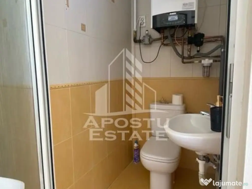 Casa cu 3 camere, centrala proprie, SAD 