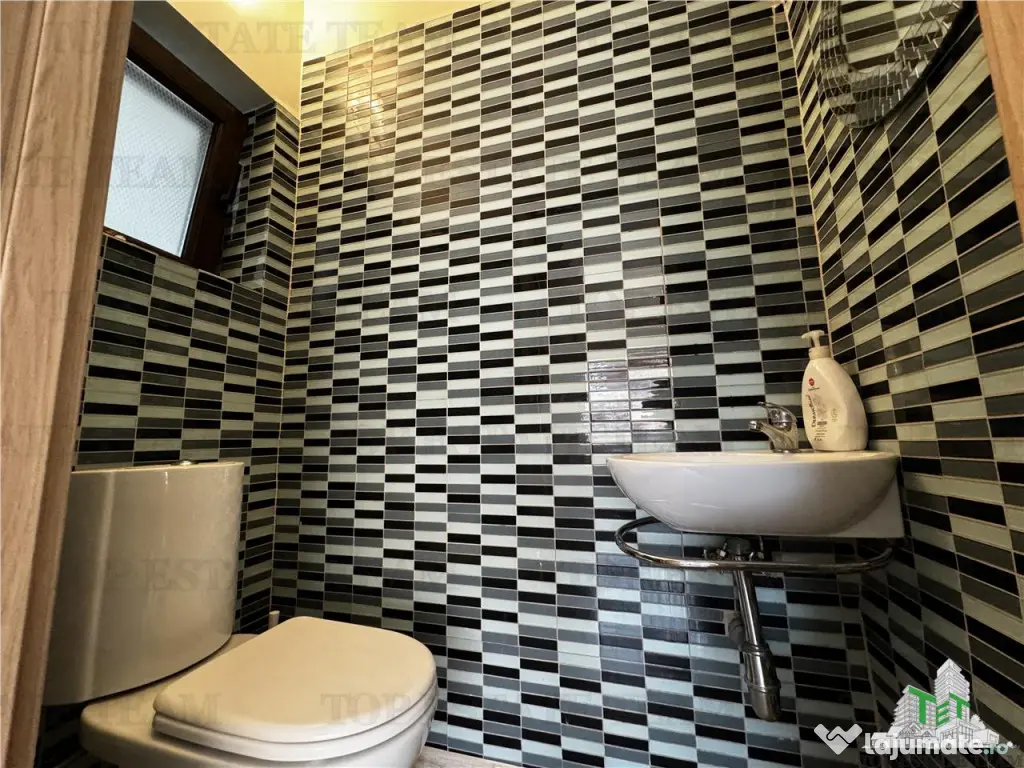 Duplex complet mobilat modern cu terasa si curte generoasa 