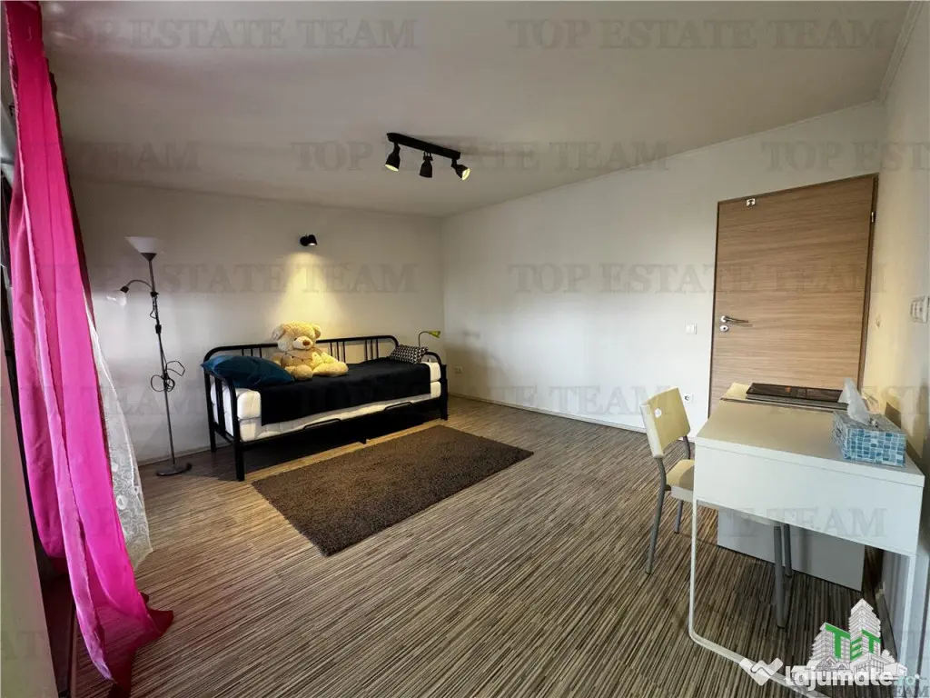 Duplex complet mobilat modern cu terasa si curte generoasa 