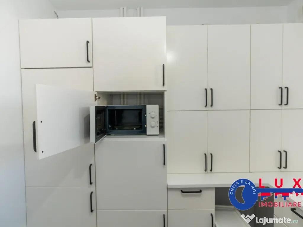 ID 8181 DE INCHIRIAT spatiu de birouri si locuinte