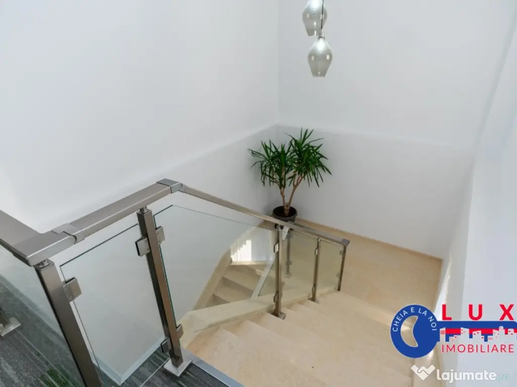 ID 8181 DE INCHIRIAT spatiu de birouri si locuinte