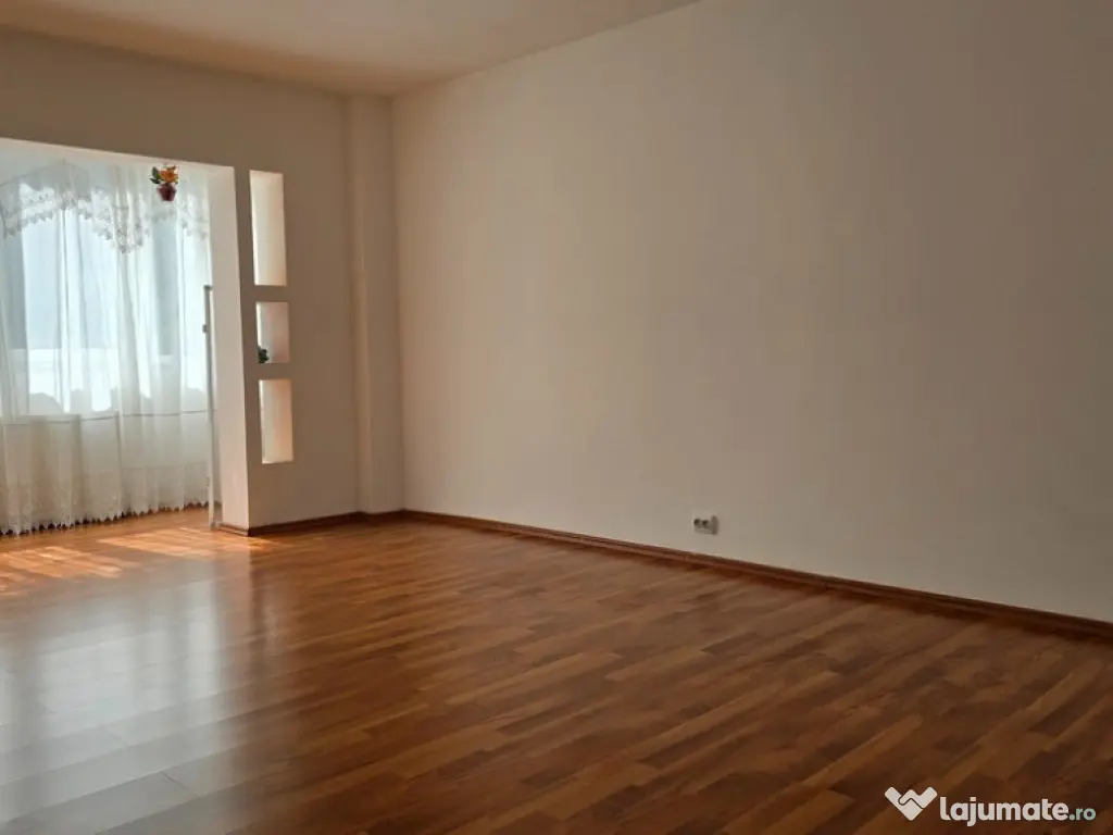 Apartament 4 camere in Deva, zona Dorobanti, et 1