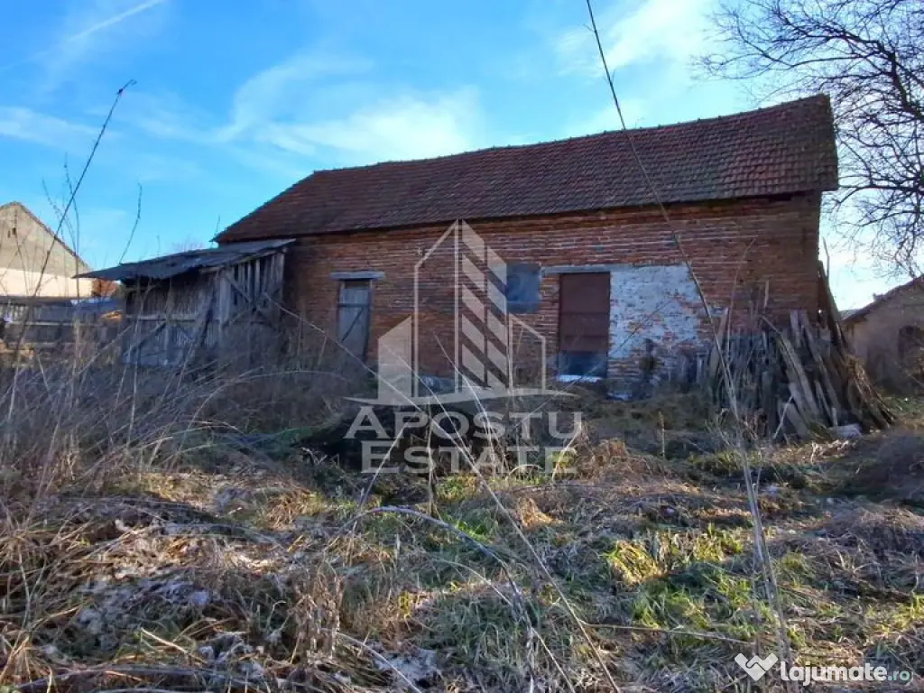 Casa de caramida in Tela si Teren Generos de 4320 mp 