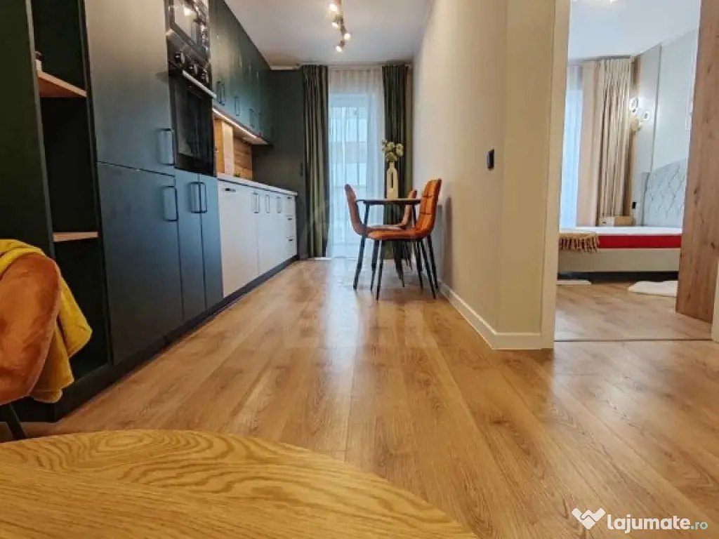 Apartament 3 camere zona Eroilor