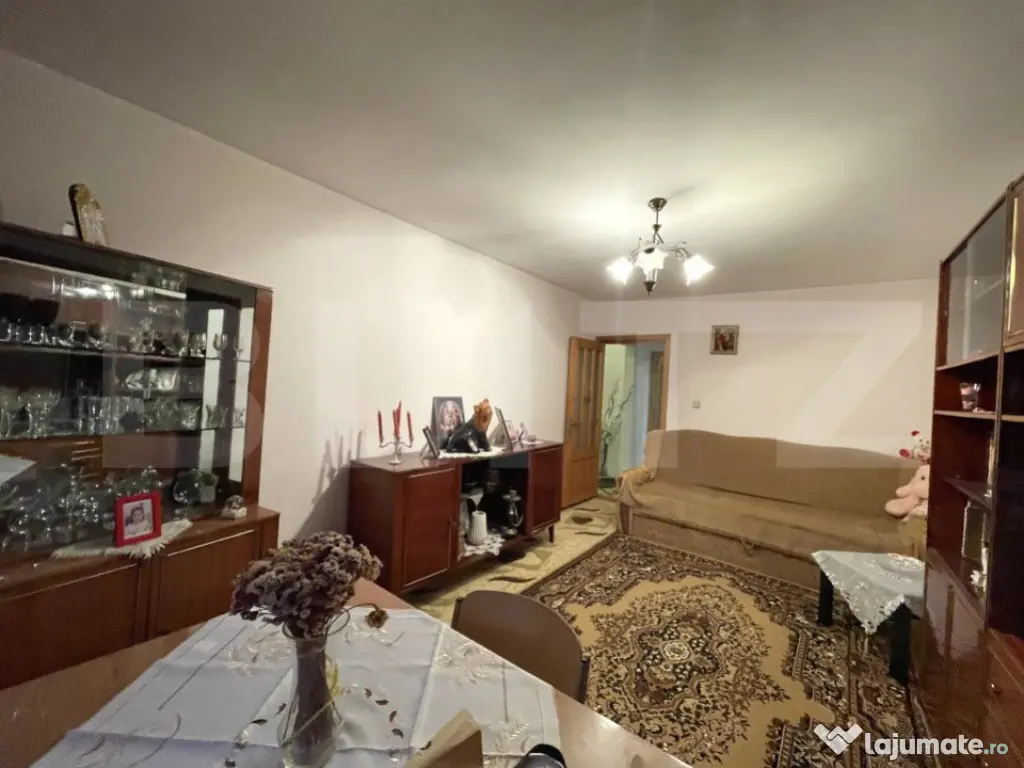 Apartament cu 3 camere, 62 mp - Zona Burdujeni