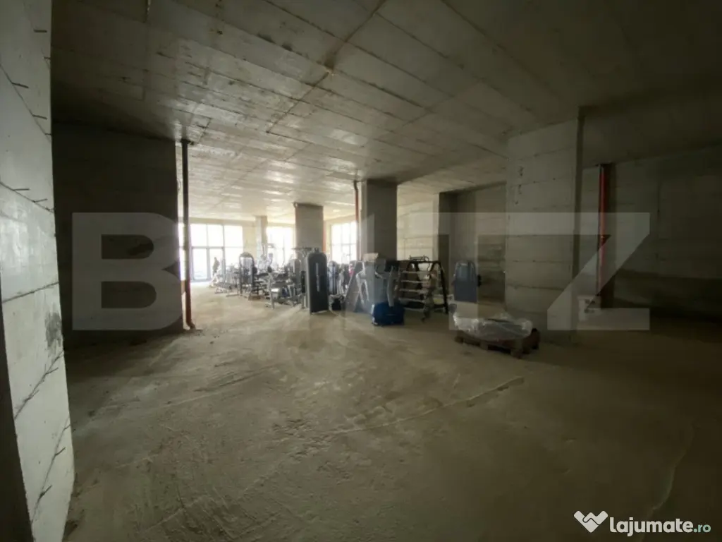 Spatiu comercial de vanzare, 314 mp, zona Bradet 