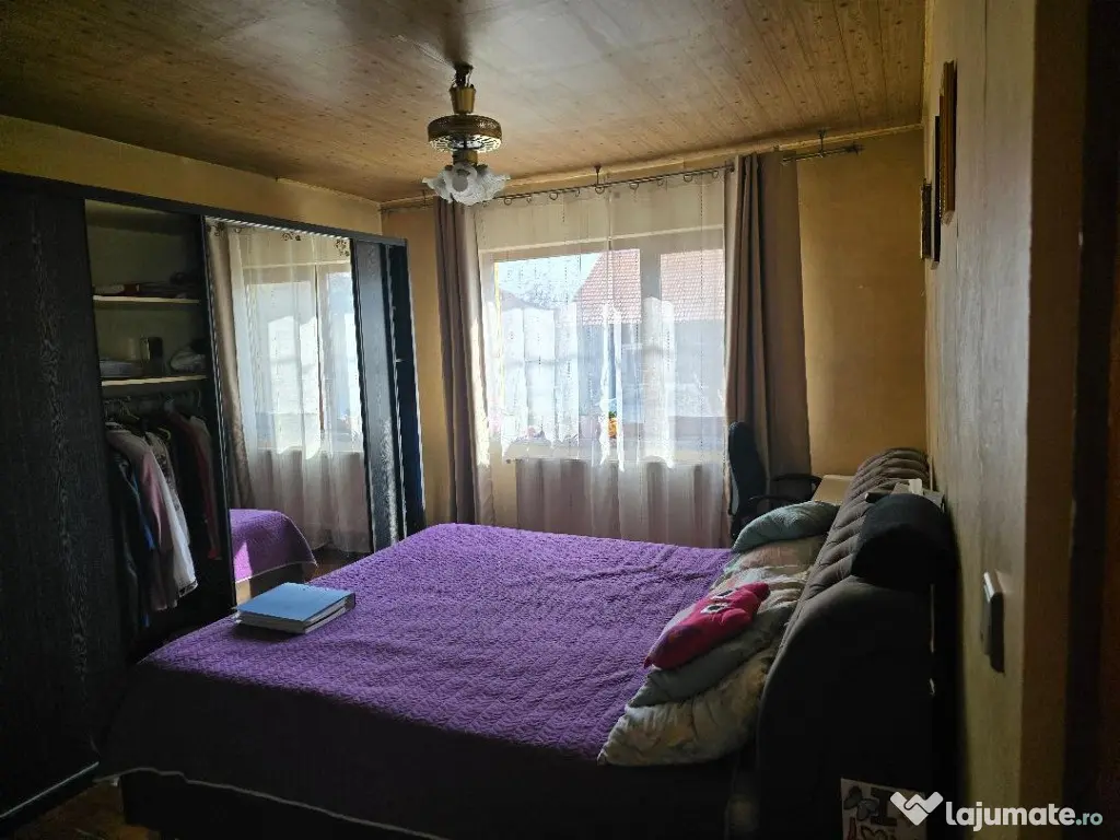 Vila P+M, constr 2014 , Zona Cantemir, gaz , teren 270, Izolata