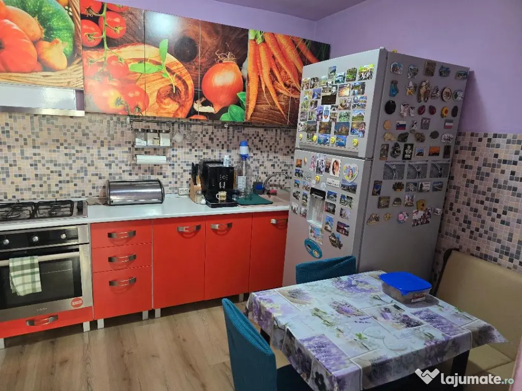 Vila P+M, constr 2014 , Zona Cantemir, gaz , teren 270, Izolata