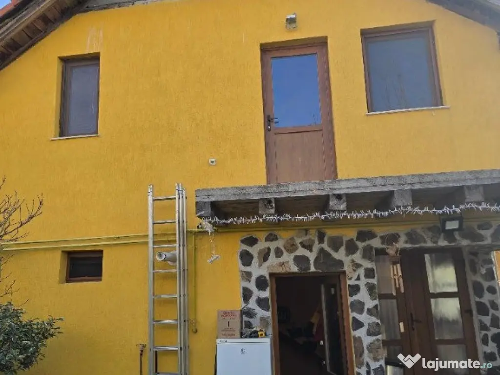 Vila P+M, constr 2014 , Zona Cantemir, gaz , teren 270, Izolata