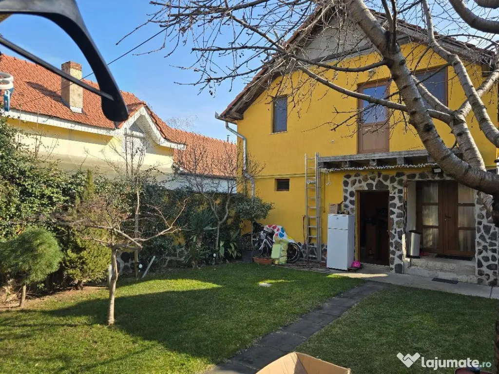 Vila P+M, constr 2014 , Zona Cantemir, gaz , teren 270, Izolata