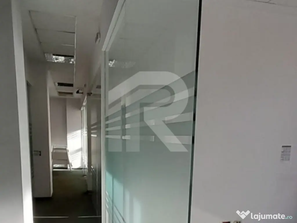 Vând Spațiu pe bd. Unirii stradal, spatiu pretabil club, b 