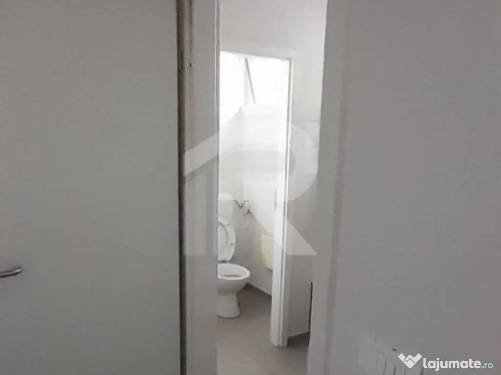 Vând Spațiu pe bd. Unirii stradal, spatiu pretabil club, b 