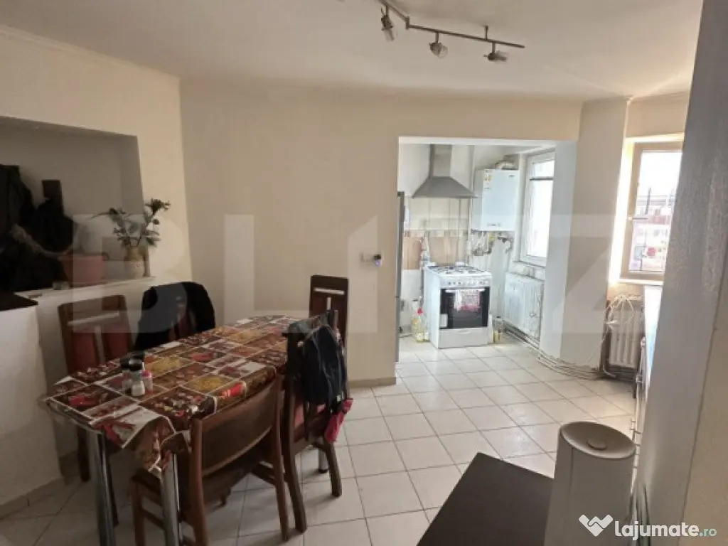 Apartament cu 3 camere, 84 mp, zona Micro 16