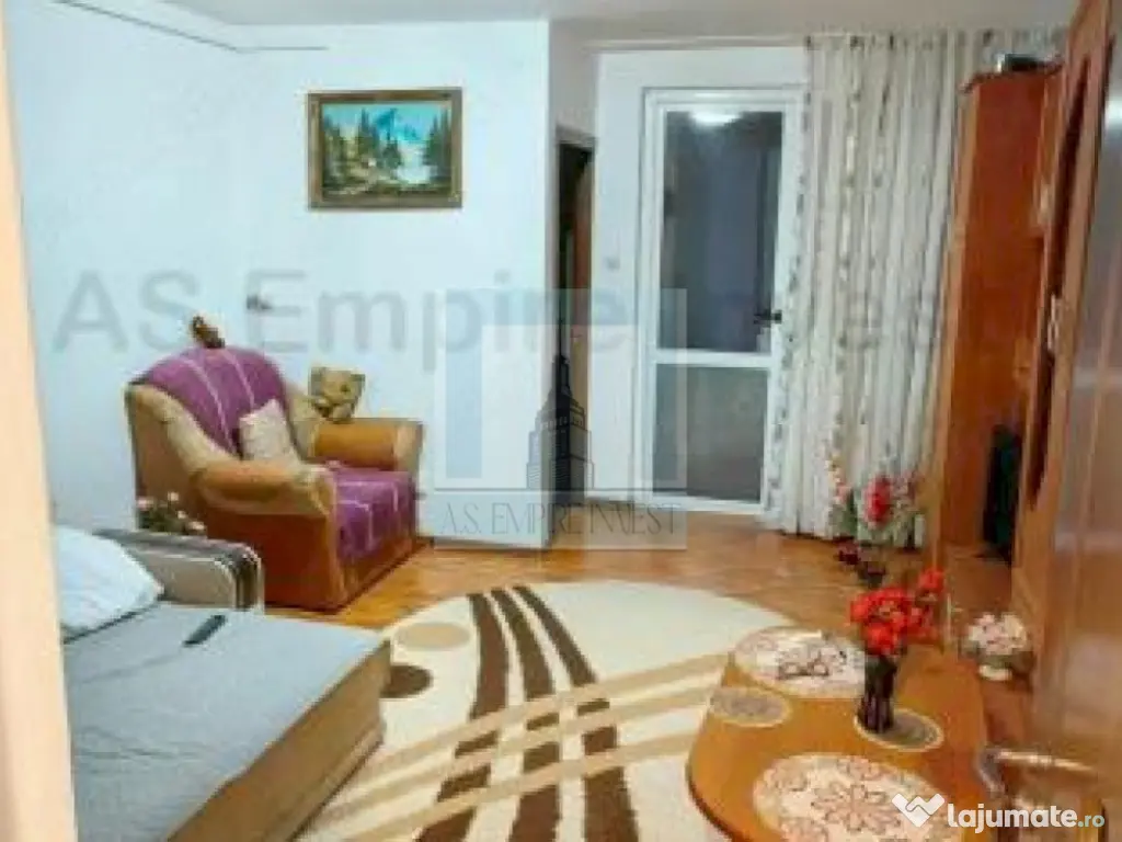 Garsoniera decomandata - zona Astra