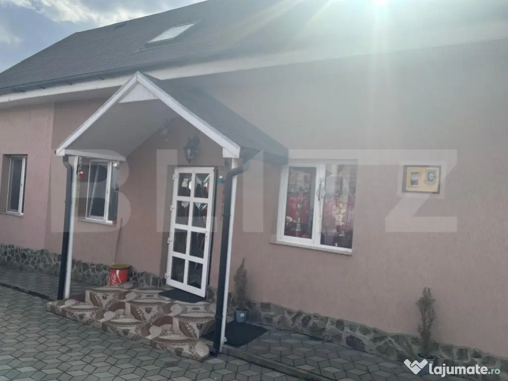 Casa cu 3 camere, 115 mp, zona semicentrala