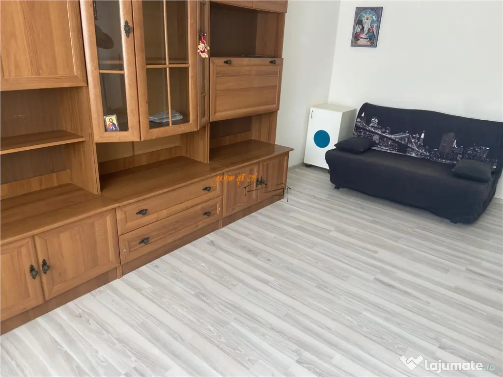 Garsoniera de inchiriat , cartier Sud , decomandata 37 mp ,