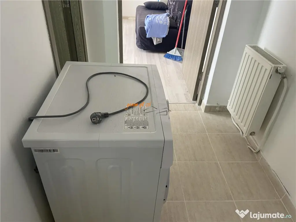 Garsoniera de inchiriat , cartier Sud , decomandata 37 mp ,