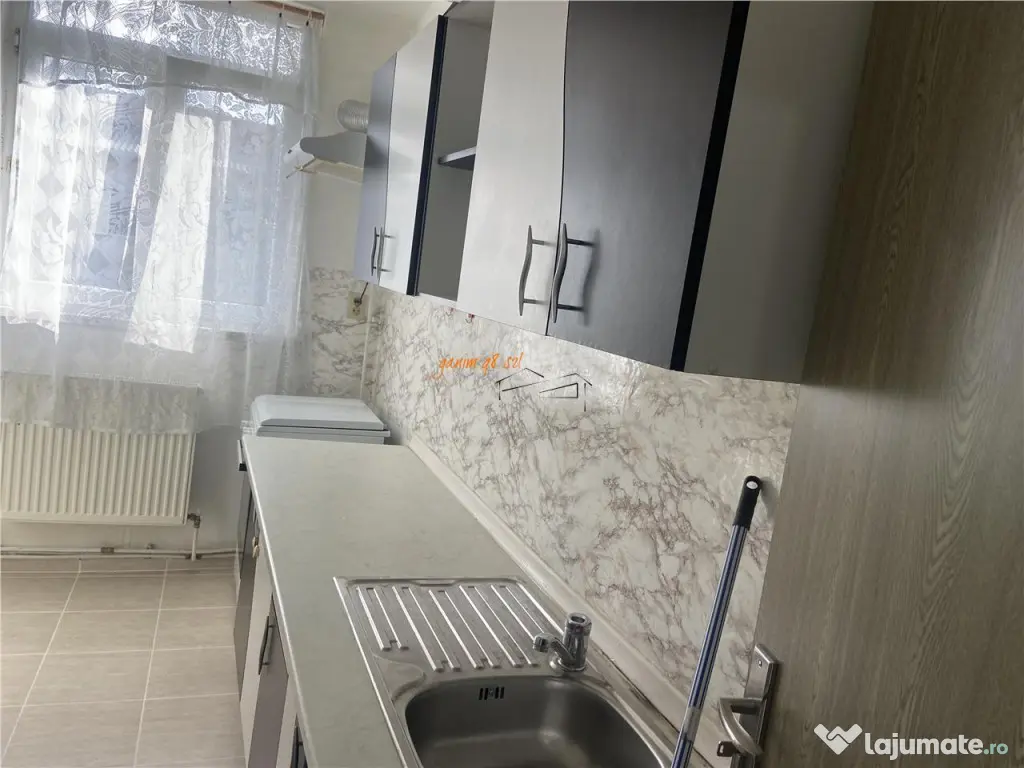 Garsoniera de inchiriat , cartier Sud , decomandata 37 mp ,