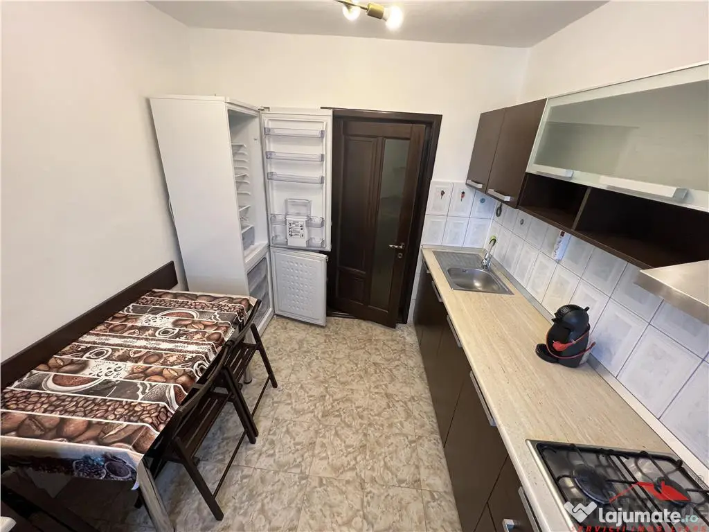 Ap 2 cam, renovat, et 4, zona ULTRACENTRALA - FINANTE 