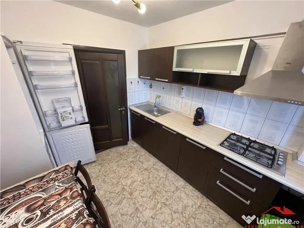 Ap 2 cam, renovat, et 4, zona ULTRACENTRALA - FINANTE 