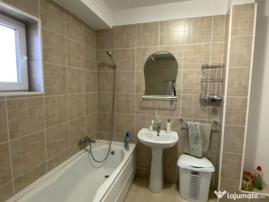 Apartament de 67mp/2 camere/parcare/zona LIDL Floresti 