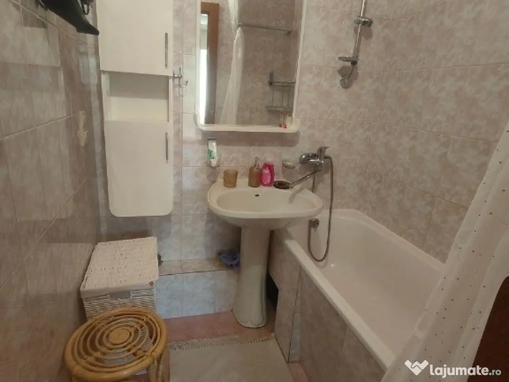 Apartament cu 2 camere in zona Scriitorilor 