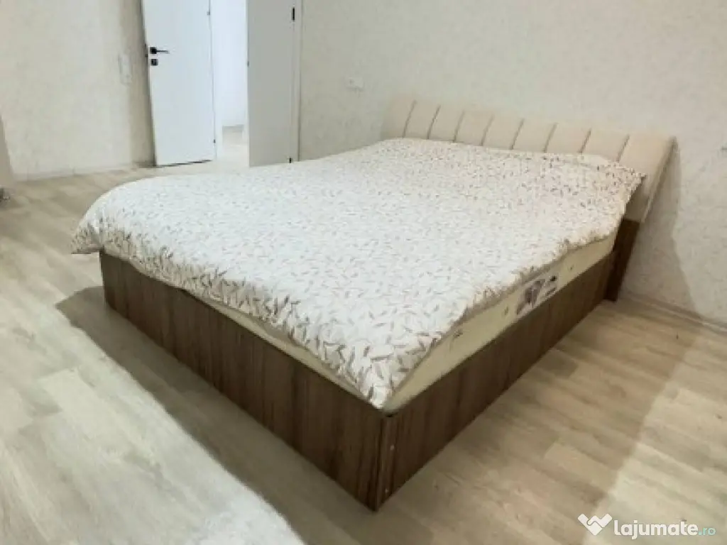 3 camere de vanzare zona Alecsandri