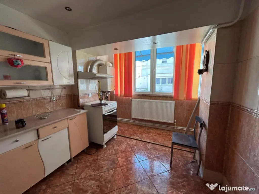 Apartament 1 camera, zona Vidin, etaj 1