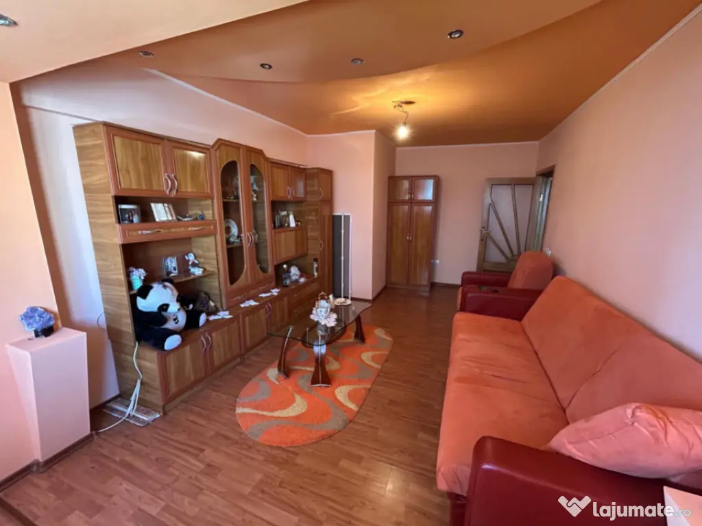 Apartament 1 camera, zona Vidin, etaj 1