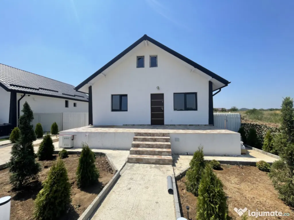 Clinceni, casa pe parter, 80mp, 3 camere, 2 bai, utilități 