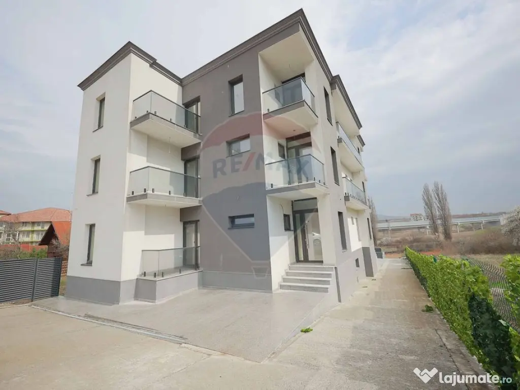 Apart Hotel - Pensiune, 18 Camere, Băile Felix, 1 Mai, V... 