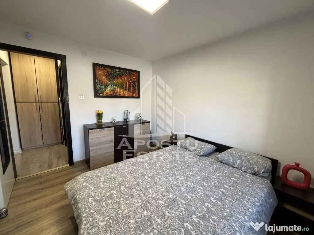 Apartament cu 4 camere pe doua niveluri in zona Stefan ce...