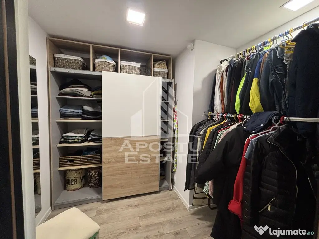 Apartament cu 4 camere pe doua niveluri in zona Stefan ce...