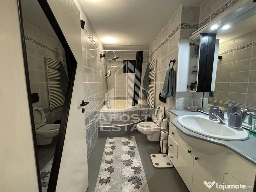 Apartament cu 4 camere pe doua niveluri in zona Stefan ce...