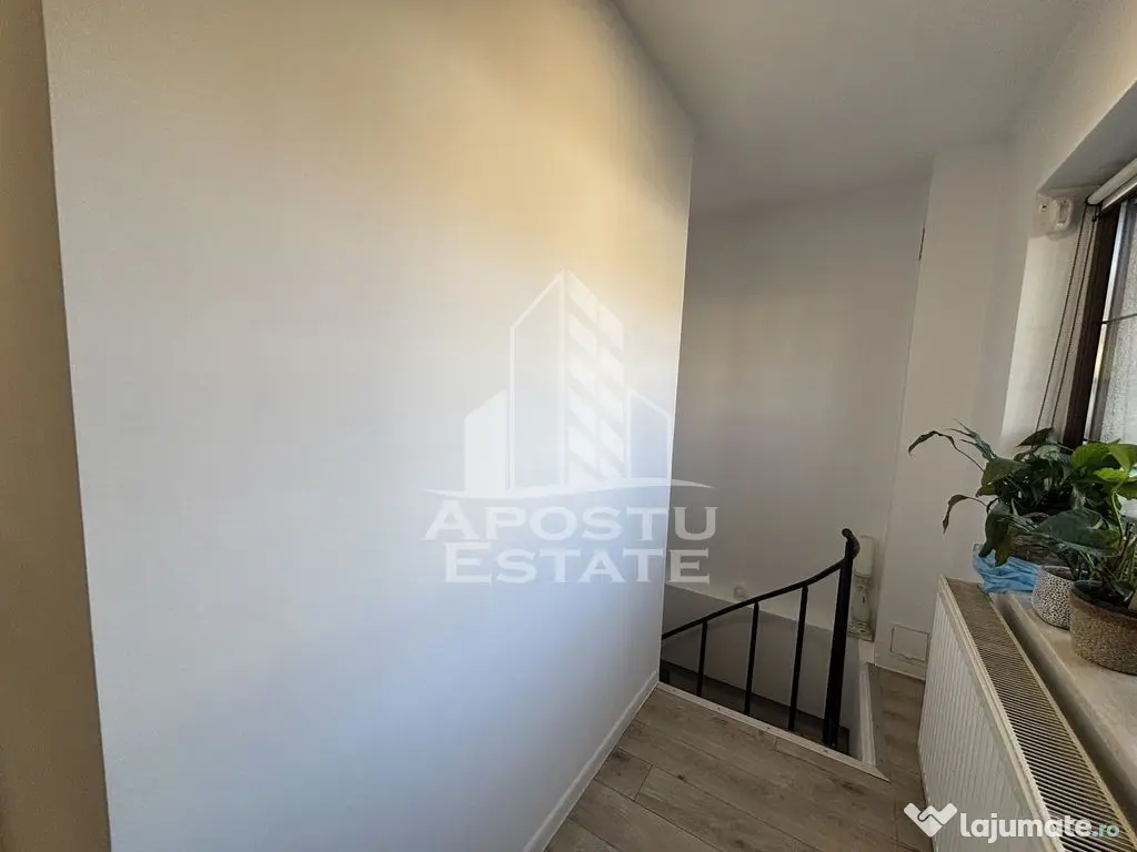 Apartament cu 4 camere pe doua niveluri in zona Stefan ce...