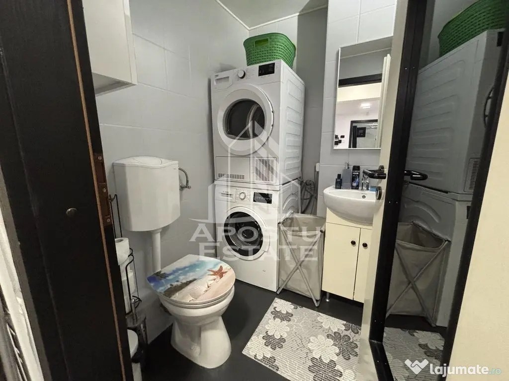 Apartament cu 4 camere pe doua niveluri in zona Stefan ce...