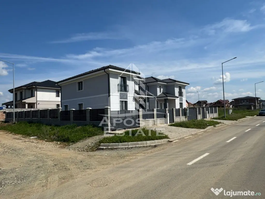 Duplex despărțit prin garaj și camera tehnică în Gia...