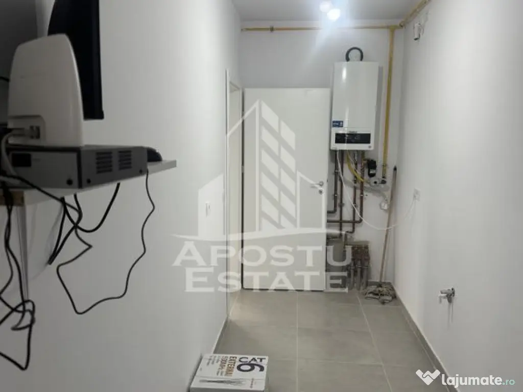 Duplex despărțit prin garaj și camera tehnică în Gia...