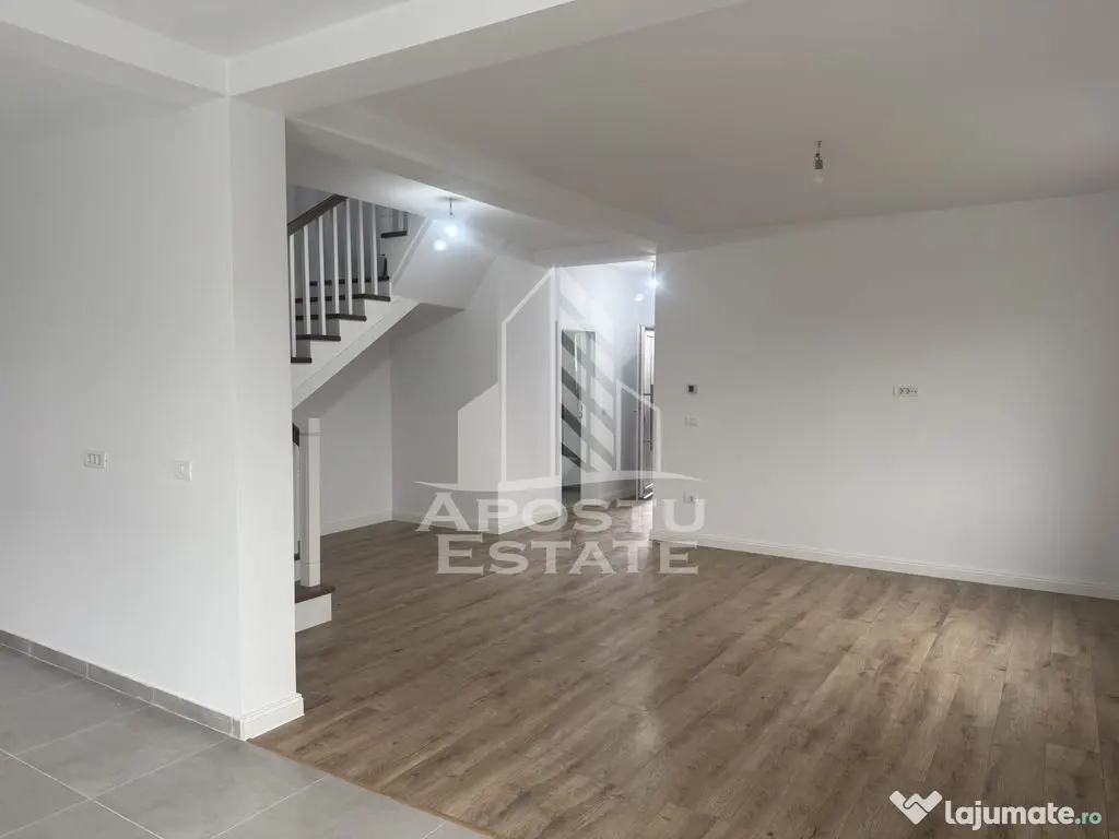 Duplex despărțit prin garaj și camera tehnică în Gia...