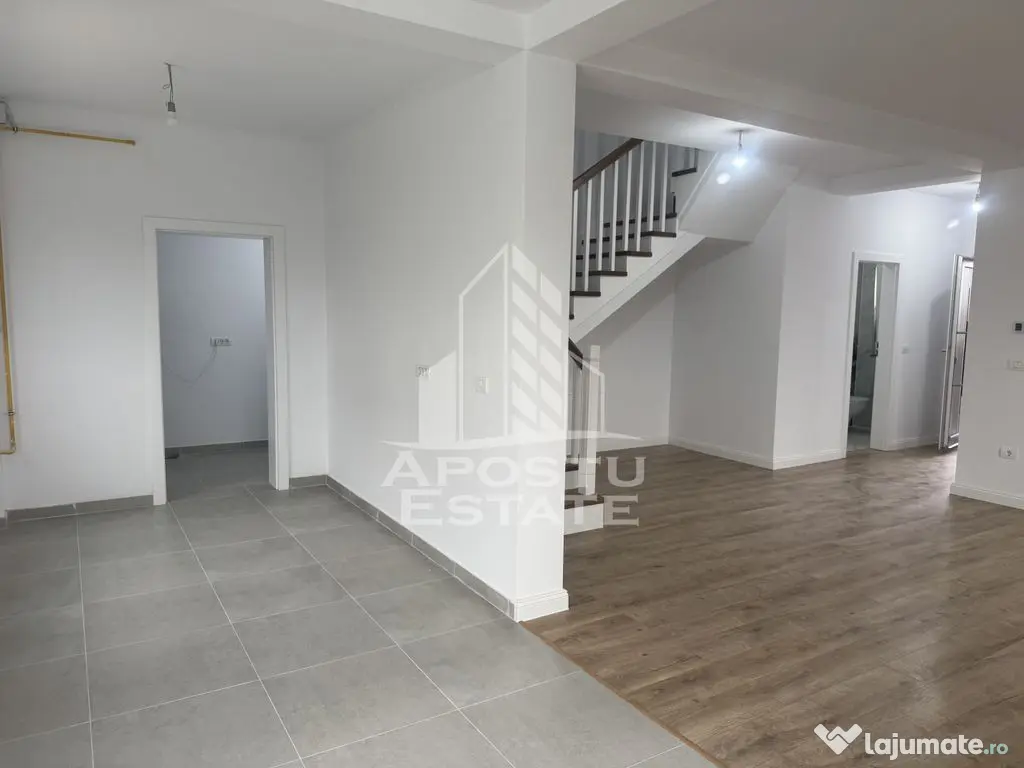 Duplex despărțit prin garaj și camera tehnică în Gia...