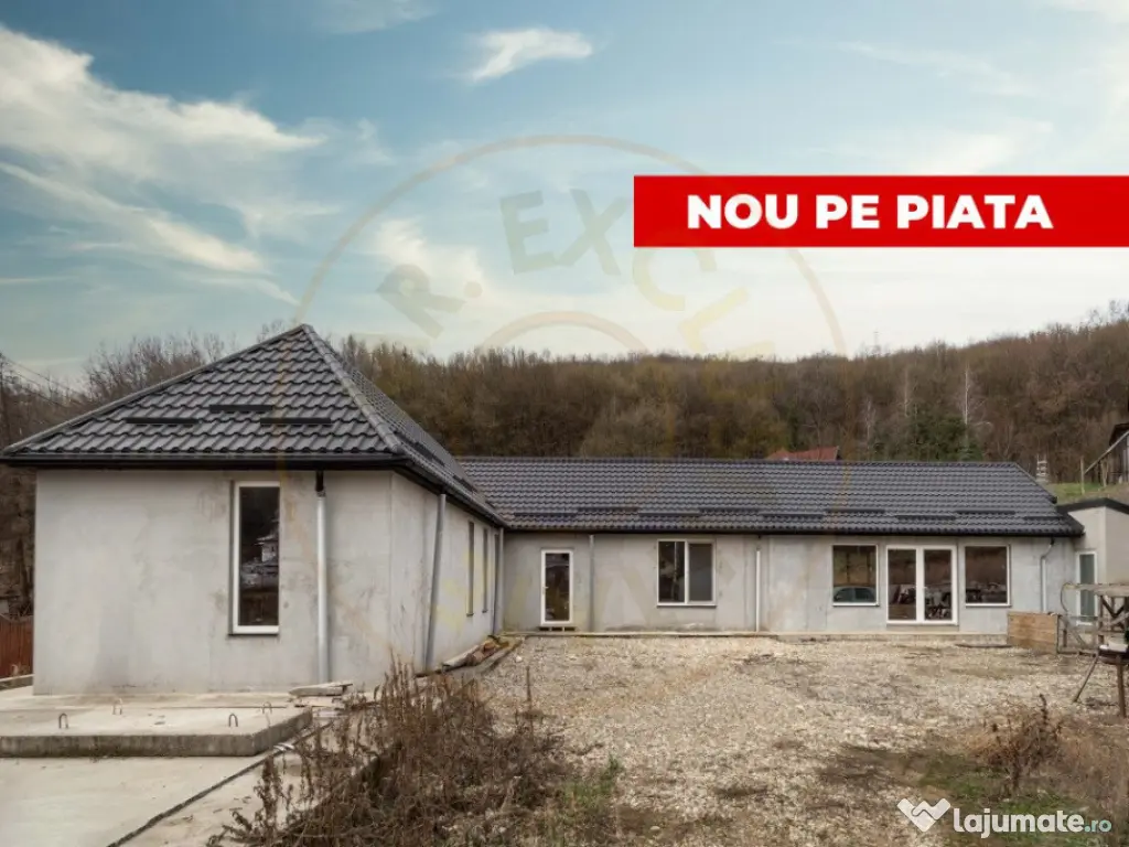 Casă modernă cu 5 camere într-o zonă liniștită de deal 